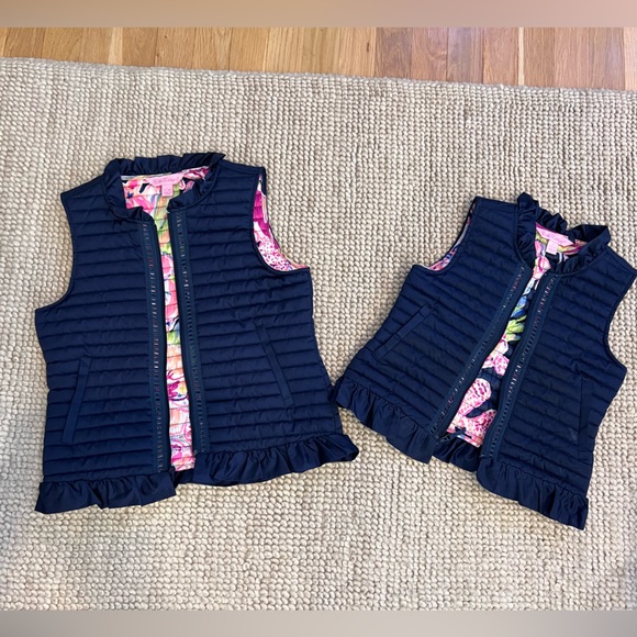 LILLY PULITZER lightweight navy puffer vest Sz. S (4-5) EUC - Picture 5 of 5